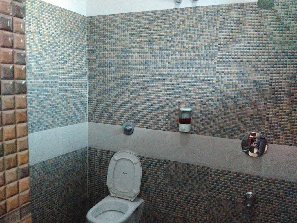Hotel Ajaya Varanasi Zimmer foto